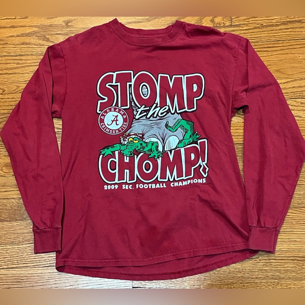 University of Alabama, stomp the chomp shirt, 2009 SEC champs, sz.M, preowned